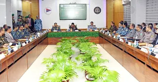 জাতীয় নির্বাচন উপলক্ষ্যে গাজীপুরে তিন বাহিনীর প্রধানের মতবিনিময় সভা অনুষ্ঠিত